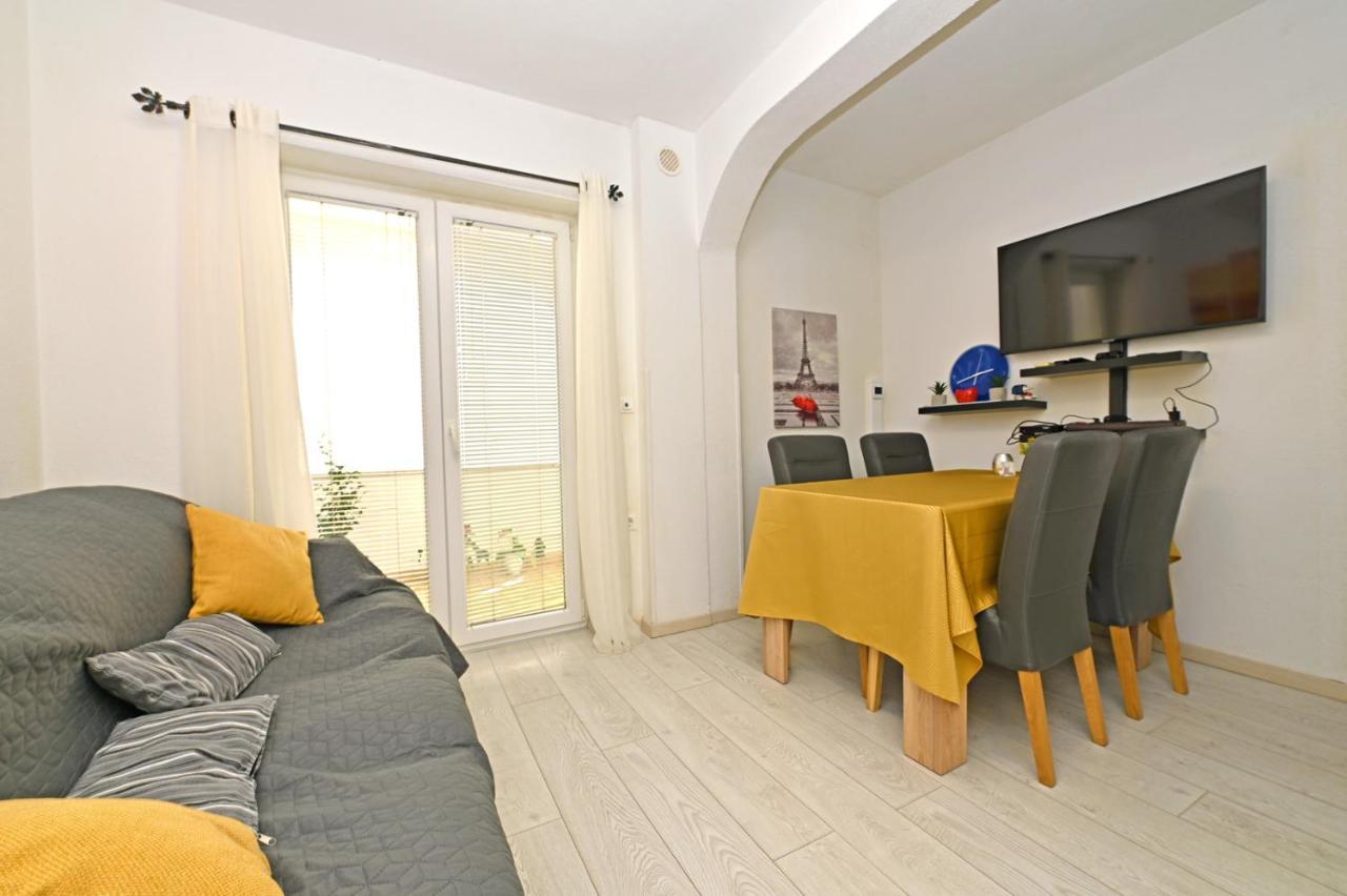 Apartman Blaz Apartment Poreč Exterior foto